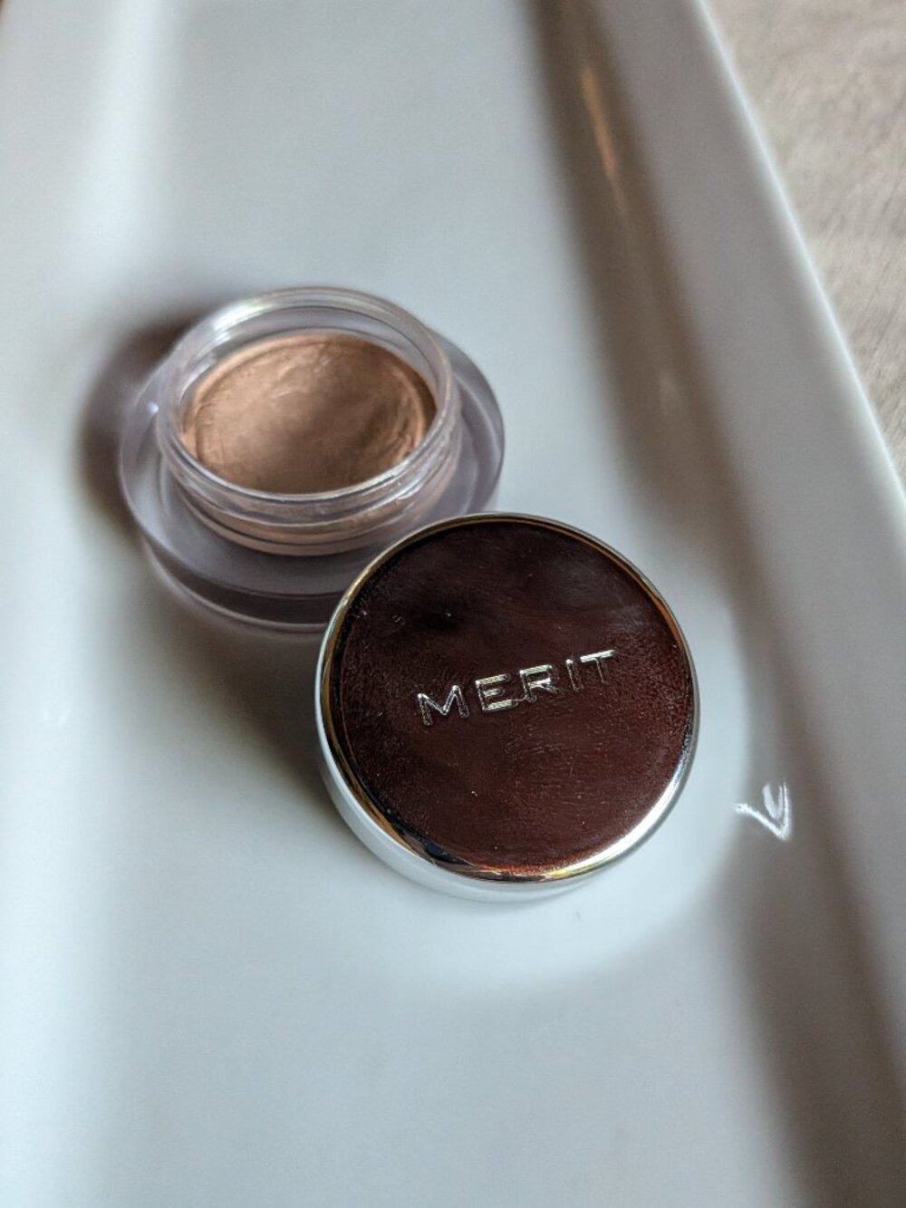 Merit Solo Shadow Cream-to-Powder Eyeshadow in Palladium